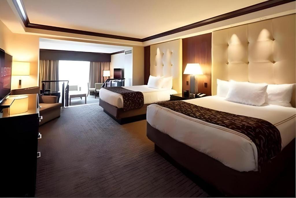 Ameristar Casino Resort And Spa Saint Charles Exterior photo
