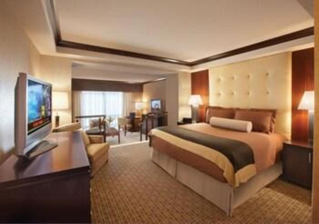 Ameristar Casino Resort And Spa Saint Charles Exterior photo